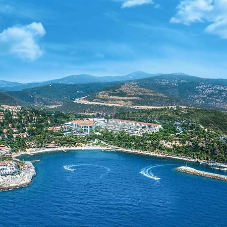 Pine Bay Holiday Resort Kusadası Exterior foto Aerial view of the resort