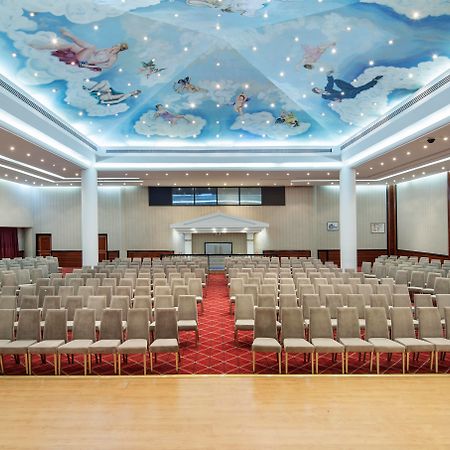 Pine Bay Holiday Resort Kusadası Exterior foto The main conference hall