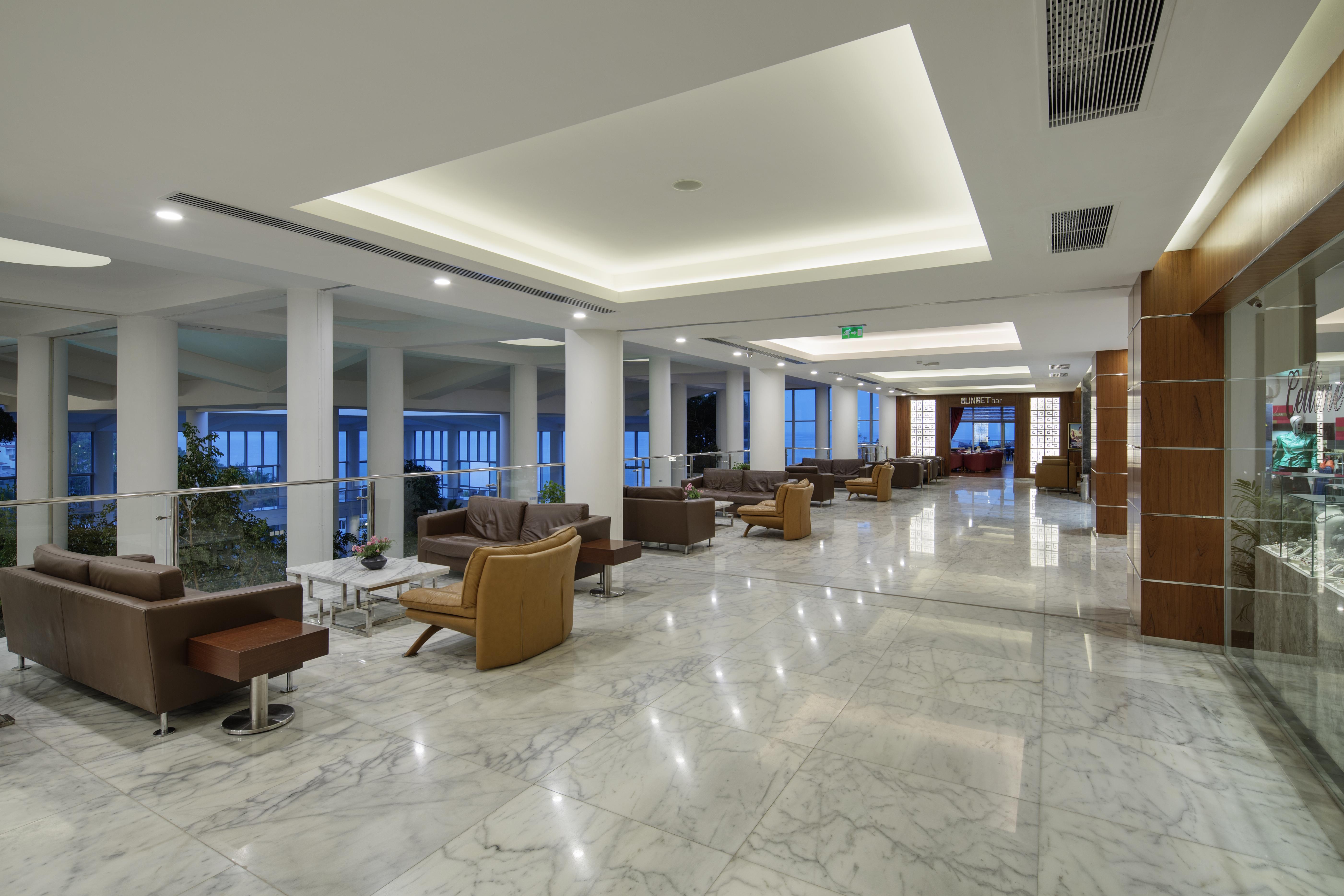 Pine Bay Holiday Resort Kusadası Exterior foto The lobby of the hotel